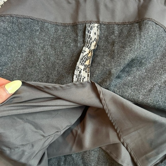 Club Monaco Ashby Lace Overlay Dress Size 8 Wool White Gray Fit and Flare V Neck - Picture 14 of 15